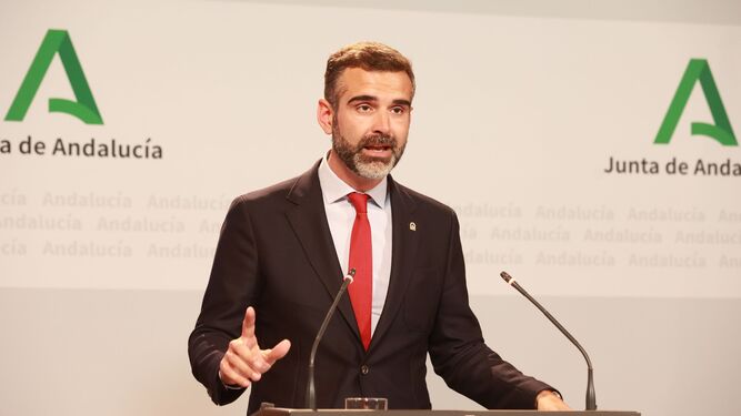 El portavoz de la Junta, Ramón Fernández-Pacheco, tras el Consejo de Gobierno.