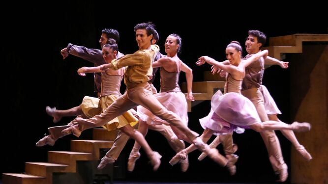 Una de las coreografías propuestas por Joaquín De Luz.