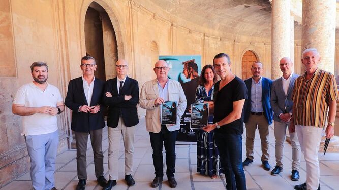 Foto de familia de la presentación este viernes de la nueva edición del ciclo 'Lorca y Granada'.
