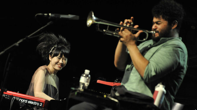 Hiromi levantó al público del Festival Jazz en la Costa