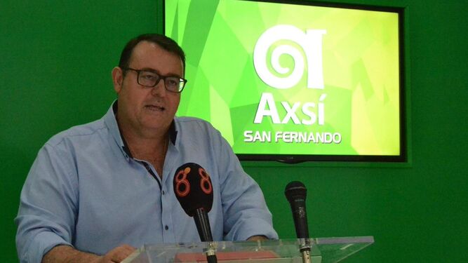 Lolo Picardo, en una intervención en la sede de AxSí en San Fernando.