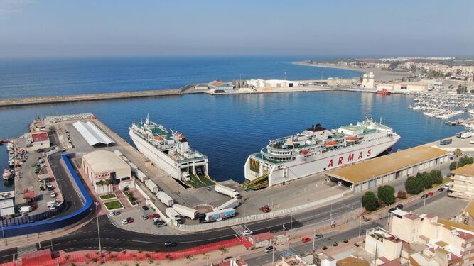 El Puerto de Motril aumenta un 22,4% el tráfico de mercancías en el primer semestre del año