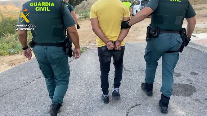 Detenidas cuatro personas en Granada por robos con violencia en tres sucesos distintos