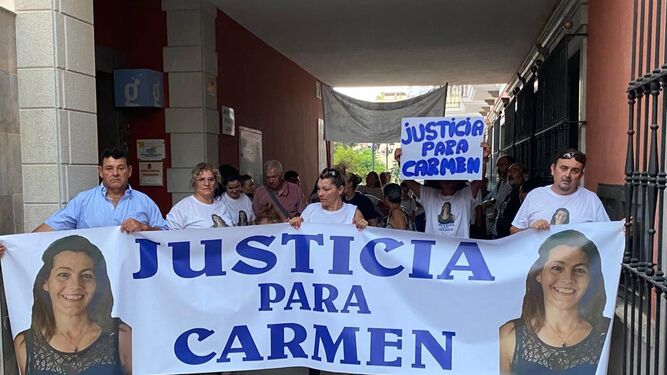 Piden justicia para las víctimas del doble crimen del cortijo de Los Yesos en Granada