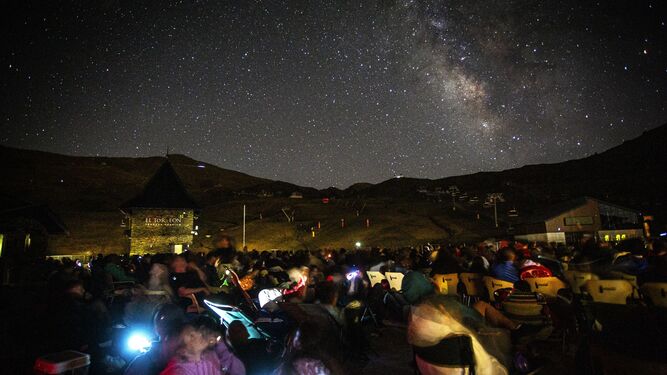 Imagen de las actividades realizadas en Sierra Nevada para observar las Perseidas