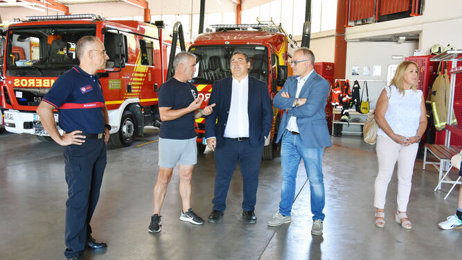 La Diputación de Granada inicia los trámites para incluir a los bomberos de Baza en el Consorcio Provincial