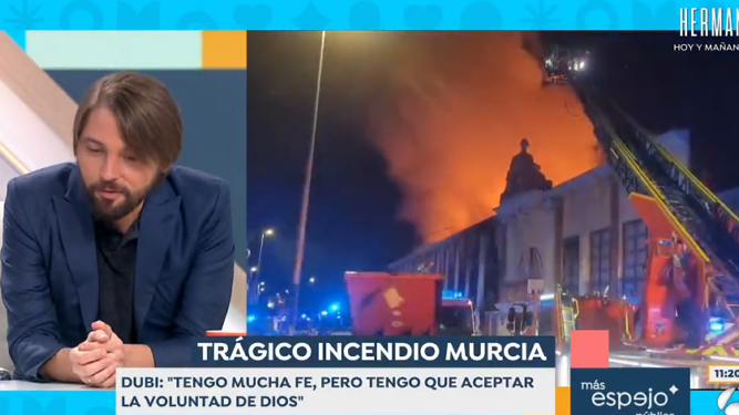 La reflexión de un periodista en pleno directo sobre el sensacionalismo alrededor del incendio de Murcia que nos hace pensar a todos: "Me he sentido incómodo"