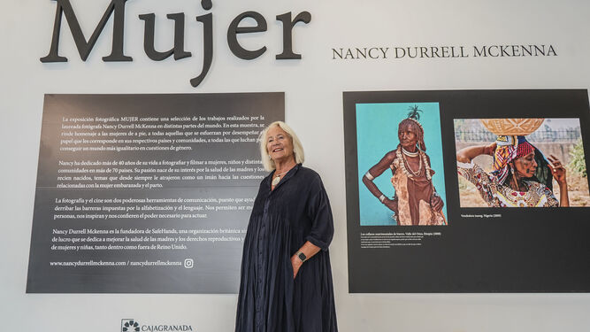 Nancy Durrell McKenna expone en el Centro Cultural CajaGranada las imágenes de la serie 'Mujer'