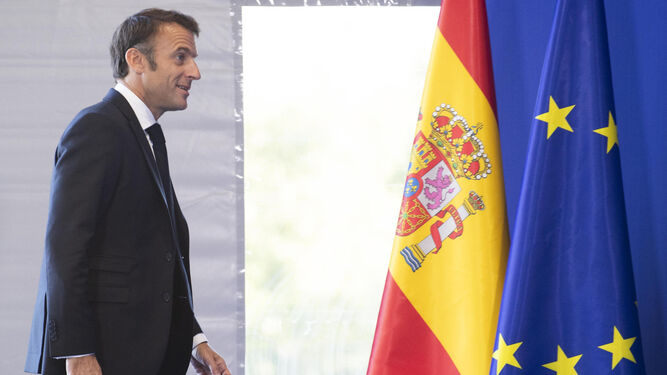 Macron resta importancia a la falta de unanimidad en la Cumbre de Granada