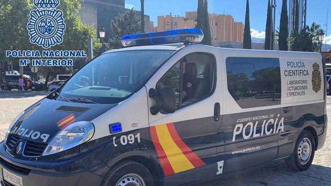 Detenido un joven por un robo con fuerza en un bar del centro de Granada