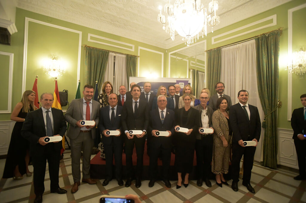 Las mejores im&aacute;genes de la entrega de premios de la Fundaci&oacute;n CEDE a empresas y directivos en Granada