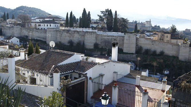 Imagen de archivo de la muralla zirí de Granada