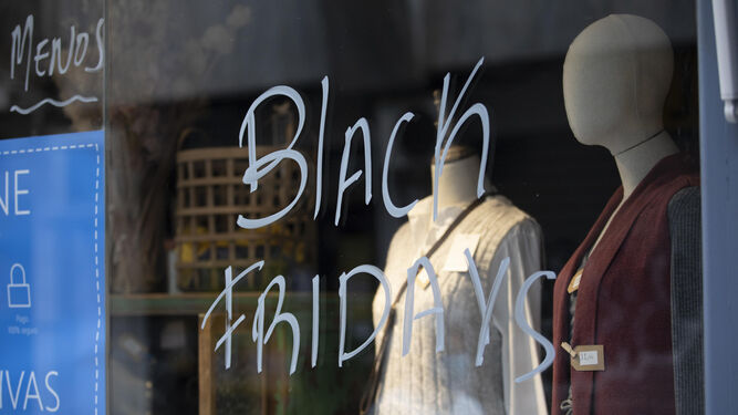 Menos trabajo por el Black Friday: bajan las contrataciones en Granada un 5,7%