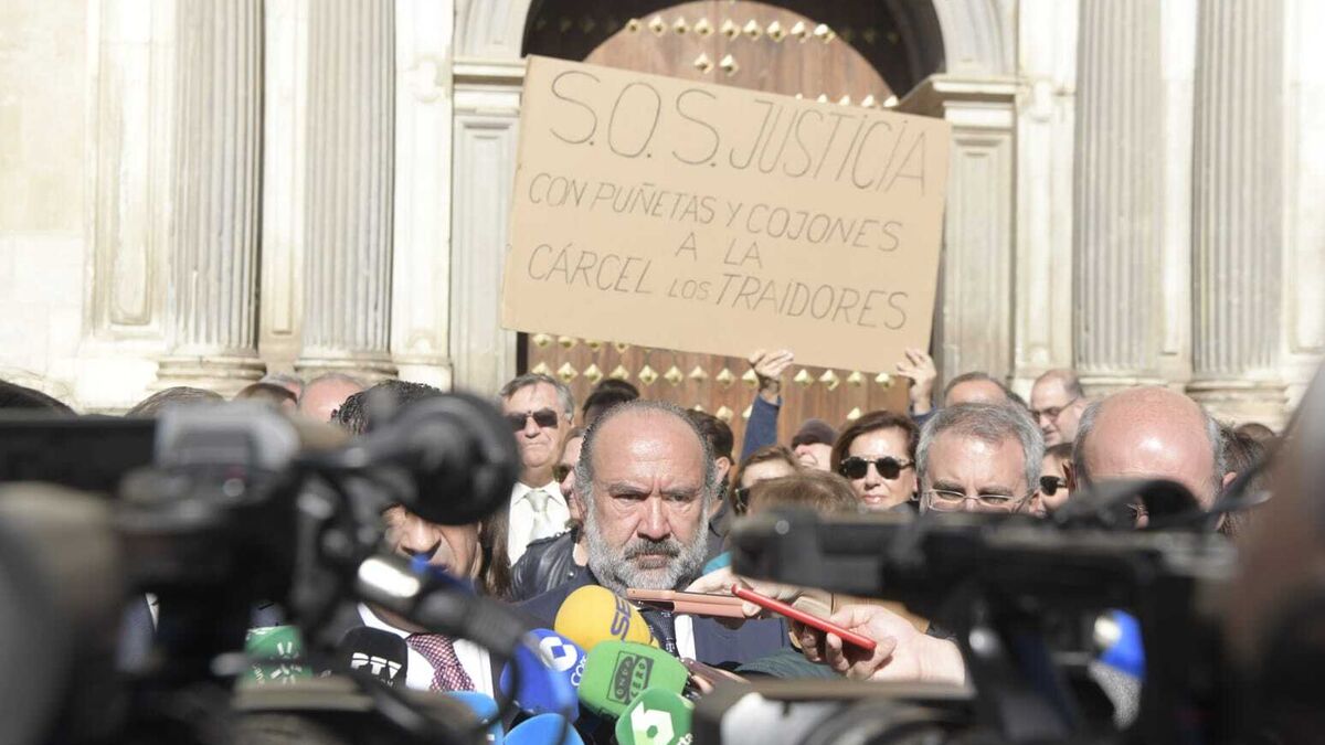 En directo, la investidura de Pedro Sánchez en el Congreso, las protestas y su repercusión en Granada