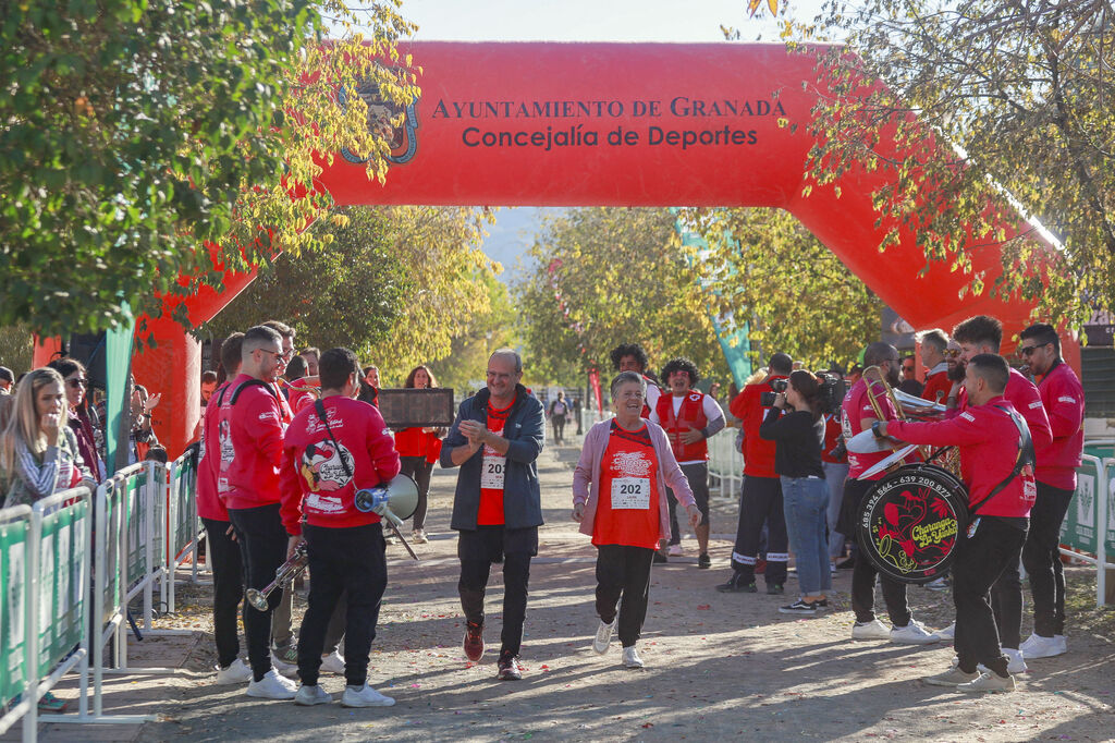 Encu&eacute;ntrate en la Carrera de la Cruz Roja de Granada