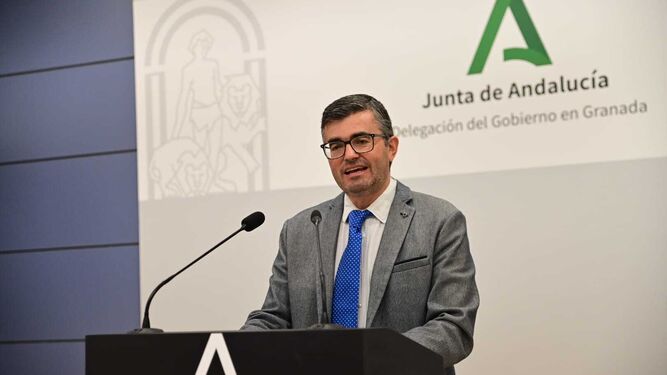 El delegado territorial de Empleo, Empresa y Trabajo Autónomo de la Junta en Granada, José Javier Martín,