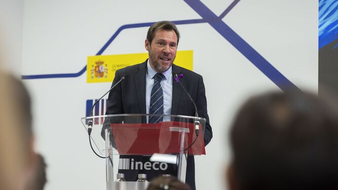 El ministro de Transportes y Movilidad Sostenible, Óscar  Puente.