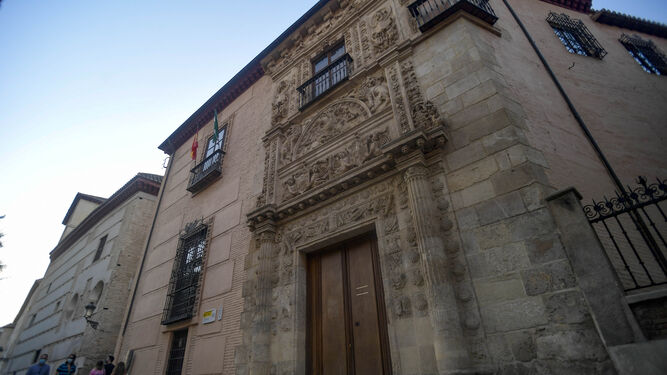 Los profesores de la Universidad de Granada critican el cese del director del Museo Arquelógico, Manuel Ramos