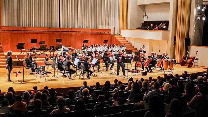 La Orquesta Ciudad de Granada ofrece su concierto más navideño
