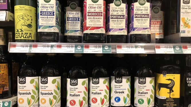 Lineal de aceite de oliva en un supermercado