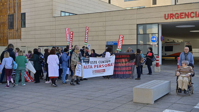 Imagen de las protestas de sanitarios en las urgencias del Clínico San Cecilio