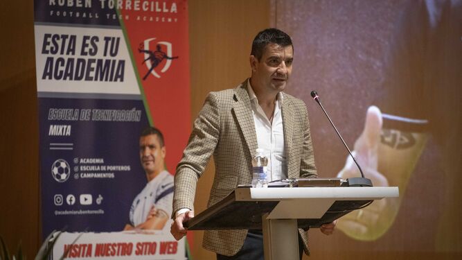 Rubén Torrecilla será el director de la academia que llevará su nombre.