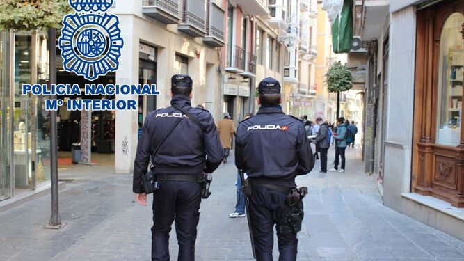 Agentes de la Policía Nacional.