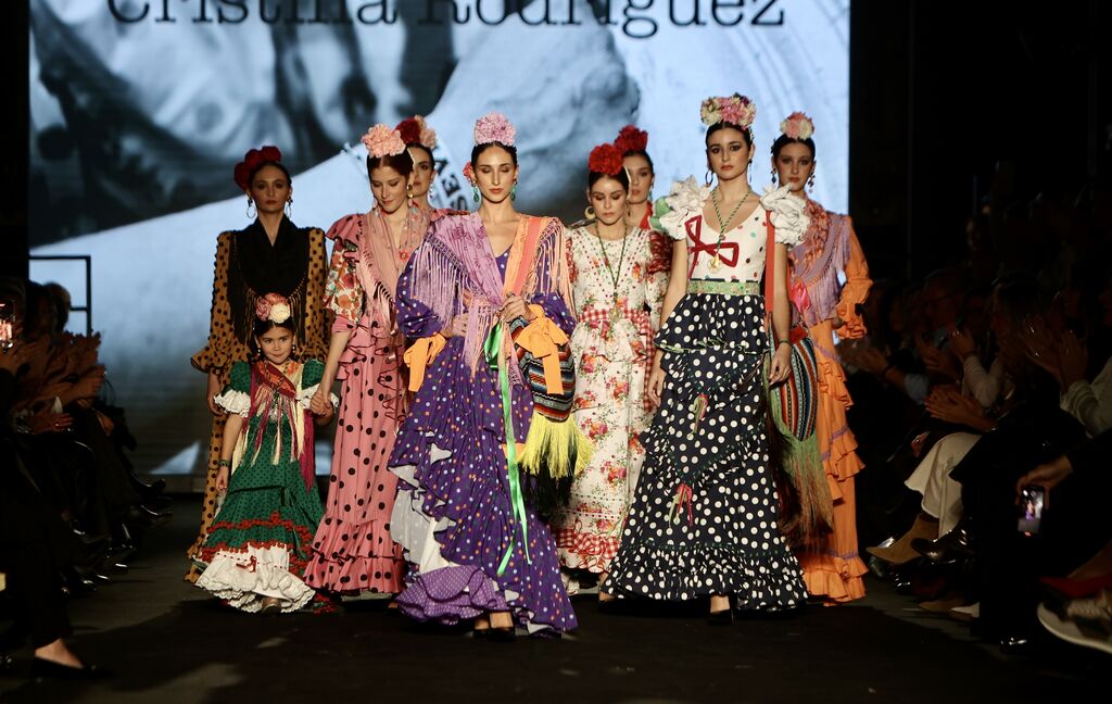Desfile de la Hermandad del Roc&iacute;o de Sevilla en We Love Flamenca 2024, todas las fotos