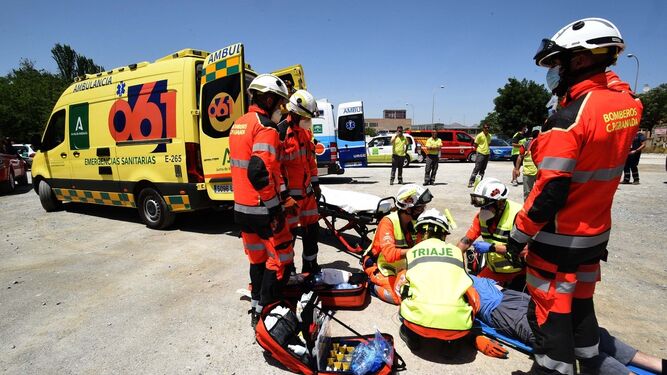 Imagen de archivo de un simulacro de equipos emergencias sanitarias del 061