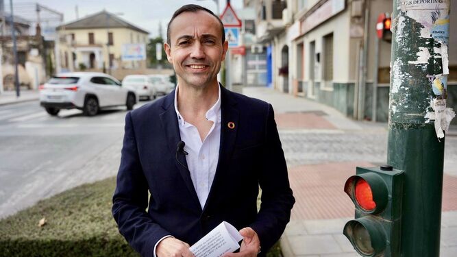 Vox traslada las quejas por el funcionamiento de un semáforo en Alhendín que ha multado "a más de mil vecinos"