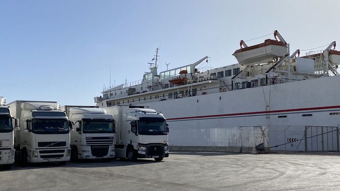 Suspenden la línea marítima entre el Puerto de Motril y Tánger Med por la borrasca Karlotta