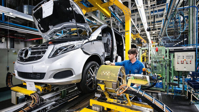 Interior lde una de las fábricas de coches alemanas, ahora resentidas por el descenso en la exportación.