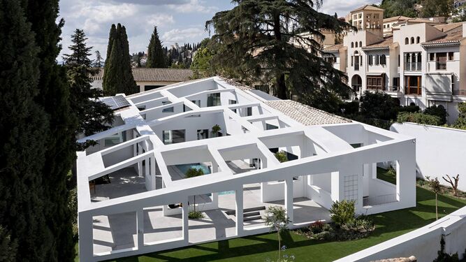 La Casa Realejo:  una impresionante vivienda que reinventa la casa patio andaluza a los pies de la Alhambra