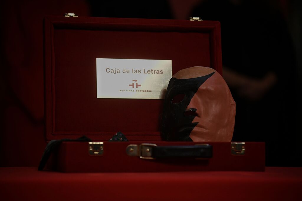 La entrega del legado de Enrique Morente a la Caja de las Letras, en fotos