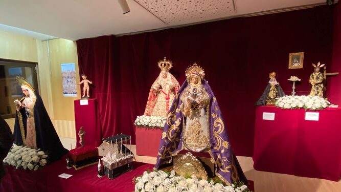 Exposición de devociones particulares accitanas que acoge la Oficina de Turismo de Guadix