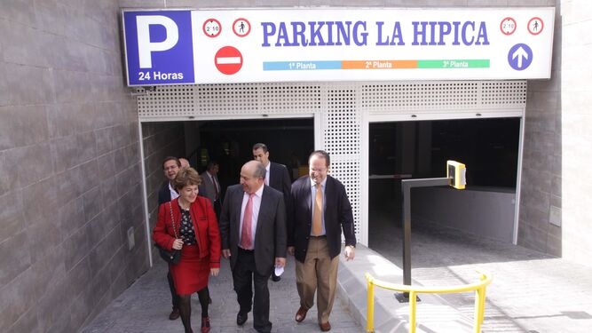 Imagen de archivo de la apertura del parking de La Hípica en 2012 por el entonces alcalde José Torres Hurtado.