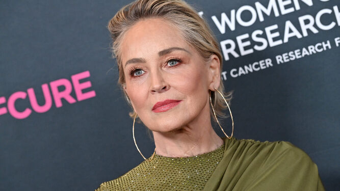 Sharon Stone ha rememorado la intrahistoria de un rodaje en el que le obligaron a mantener relaciones sexuales.