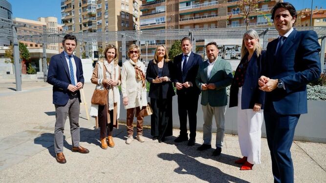 Granada sigue transformando las plazas y 'duras' y cambia las zonas verdes de la de Gerardo Cuerva