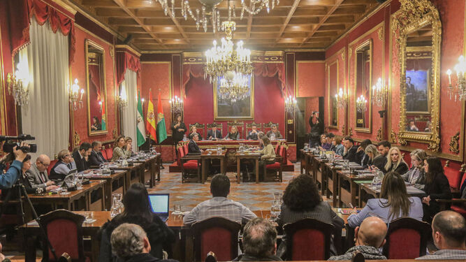 Imagen de archivo del pleno ordinario de febrero de 2024 en el Ayuntamiento de Granada