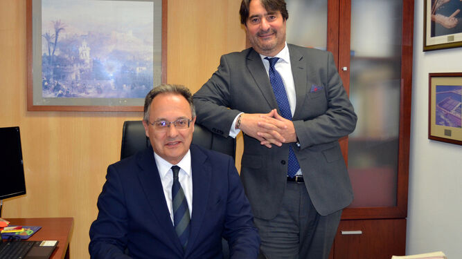 Ozgur Unay, presidente de UG21, y Manuel González, consejero delegado de la ingeniería sevillana.