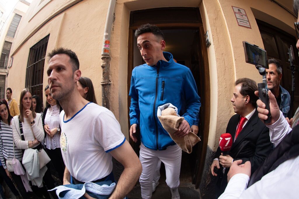 Fotos: la frustraci&oacute;n de los cofrades de La Borriquilla de Granada
