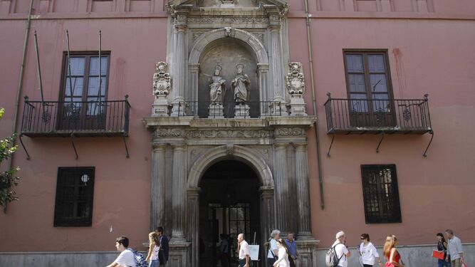 Fachada San Bartolomé y Santiago.