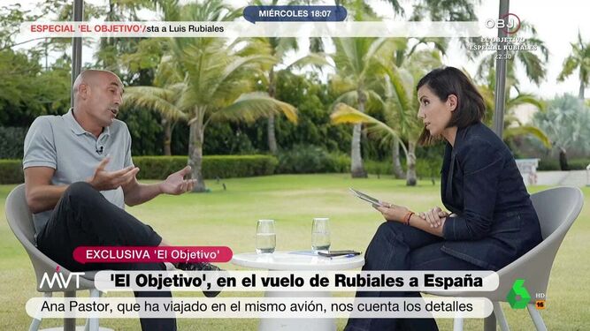 Luis Rubiales en la entrevista con Ana Pastor