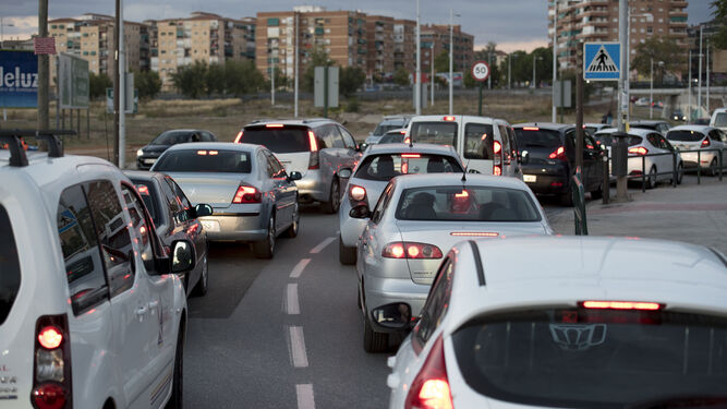 Accidente  de trafico y atasco en la Circunvalación de Granada | Imagen de archivo