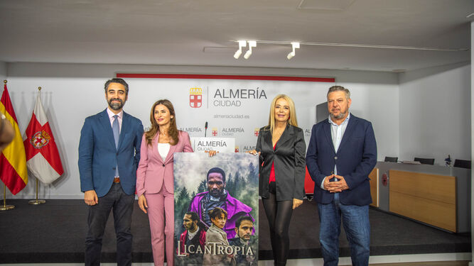 Joaquín Pérez de la Blanca, Amalia Moreno, Nieves Gómez y Diego Cruz presentando ‘Licantropía’.