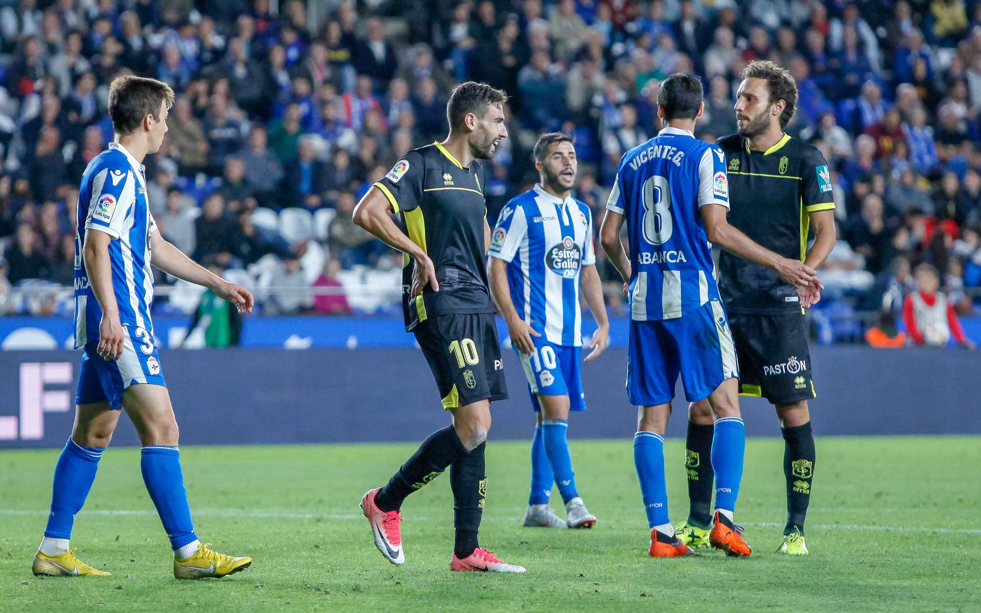 El Granada sufrió su primera derrota en La Coruña
